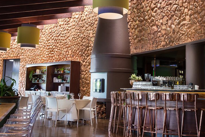 Kraal Restaurant Restaurant In Johannesburg Eatout