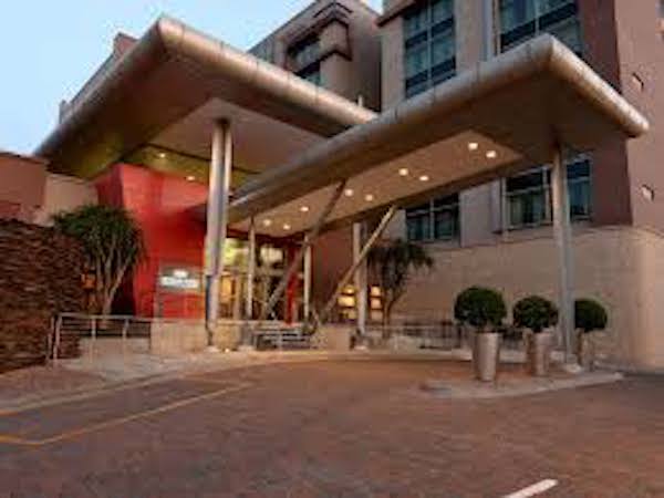 Crowne Café (Crowne Plaza – The Rosebank)