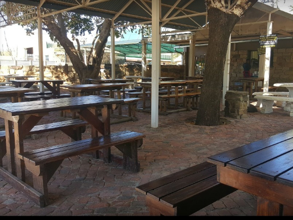 Bulldog’s Pub and Grill