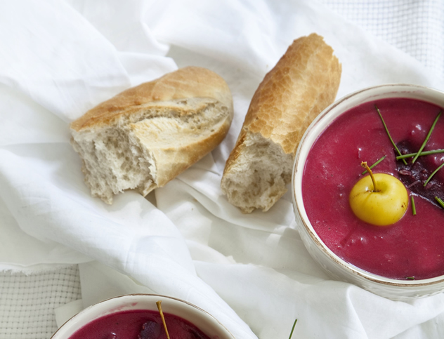 Beetroot, horseradish and apple soup