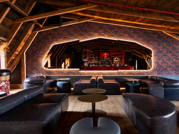 Tjing Tjing Rooftop Bar