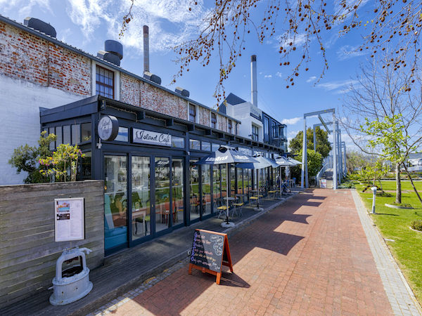 Island Cafe and Tapas Bar