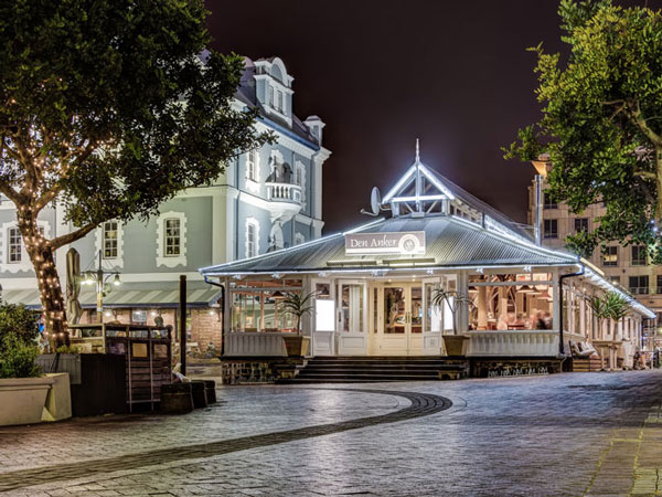 Den Anker Bar & Restaurant