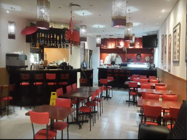 Hong Seafood Restaurant & Bar