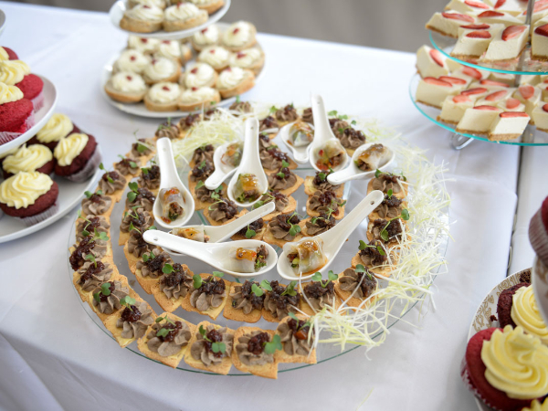 Longmeadow Restaurant and Piano Lounge