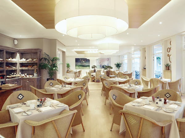 Oasis Bistro