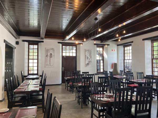 Carvers Restaurant & Pub