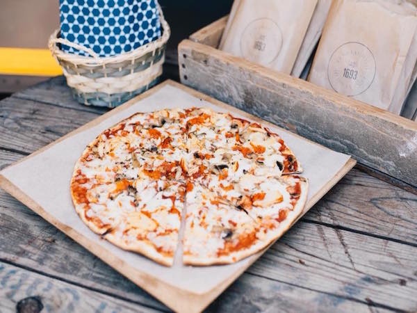 Earthfire Pizza (Food Truck)