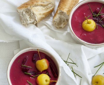 Beetroot and apple soup