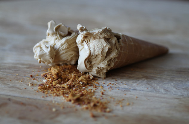 NitroCreamy's honeycomb and roasted almond ice cream. Photo by David Stone.