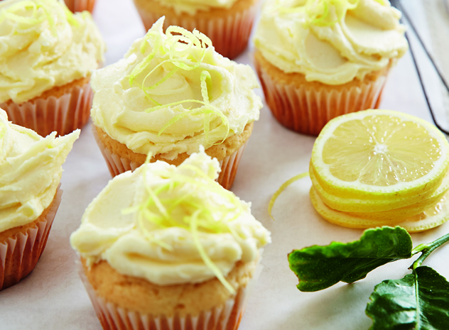Lemon cupcakes with lemon icing