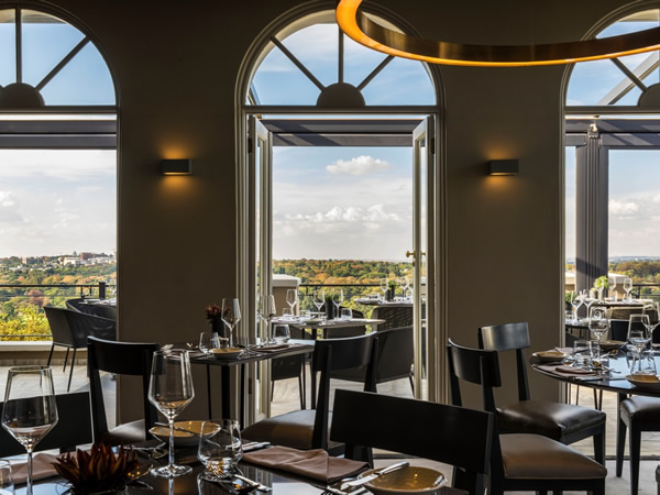 Review: The View Restaurant at Four Seasons Hotel The Westcliff in