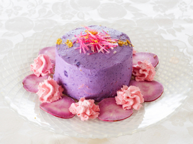 Purple salad cake