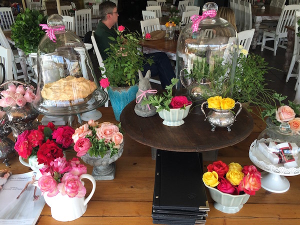 The Rose Kitchen – Ludwig’s Roses