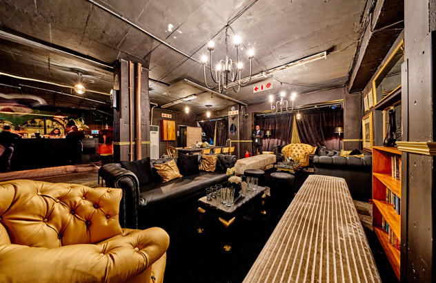 The Union Pop-Up Bar interiors