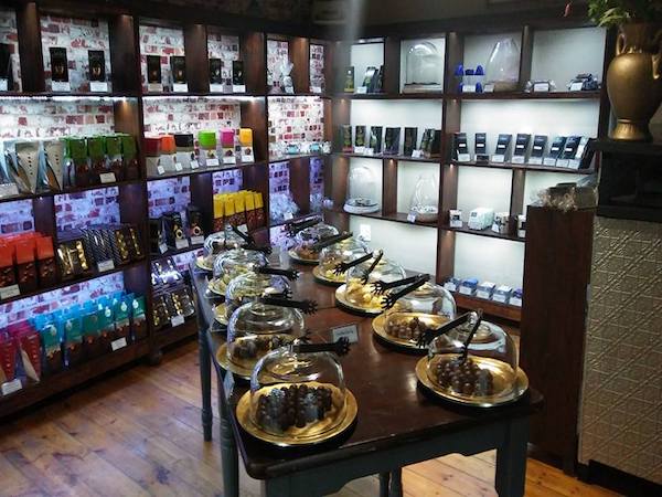 Le Pate A Choux Bistro and Confectioners