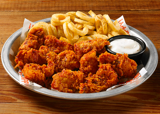 Hooters-boneless-wings-with-fries