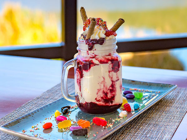 Review: Wood-fired pizza and freakshakes at picturesque Oevermeer Bistro in Muldersdrift