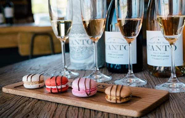 Macaron and MCC pairing at Canto