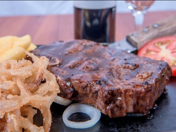 Saddles Steak Ranch (Bellville)