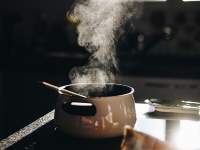 Pot on stove_Gaelle Marcel-unsplash