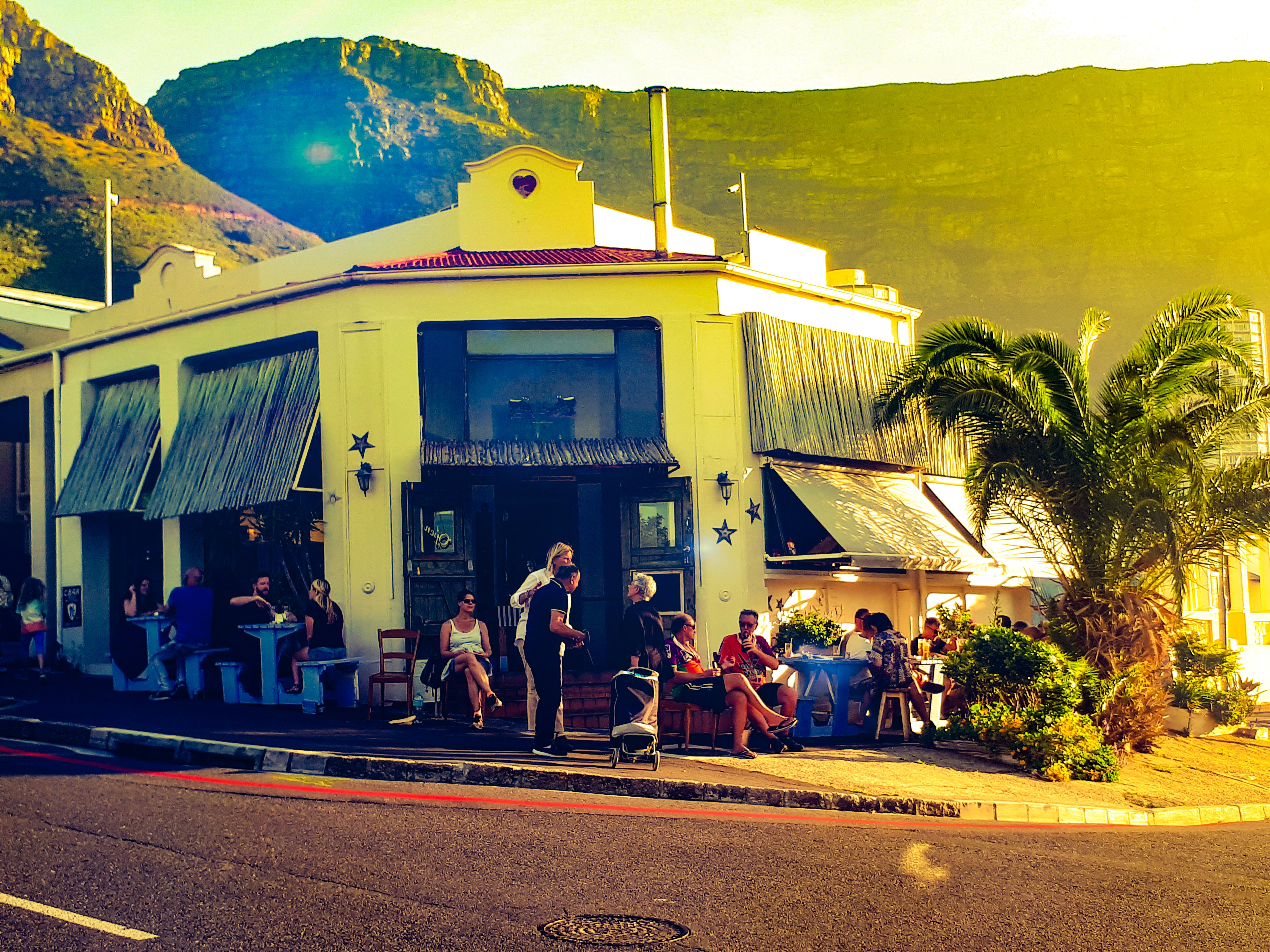 Leeds Overvind Onkel eller Mister Sidewalk Café - Restaurant in Cape Town - EatOut