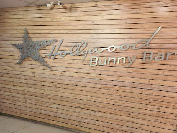 Hollywood Bunny Bar – Springfield Retail Centre