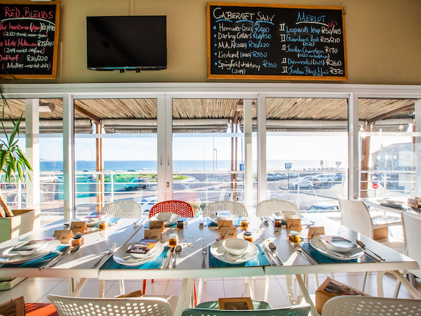 Catch 22 Beachside Grill & Bar (Table View) reader review