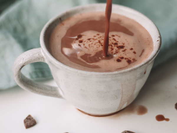 maddi-bazzocco-MjZq7A2RJxQ-unsplash - featured image