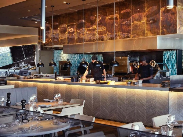 Theatre of taste: smashing the fourth wall with the open kitchen